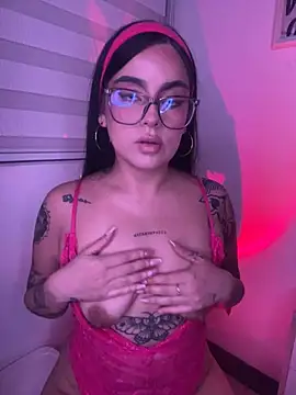 Snapshot of April_sutra chatting on June 2026 05:12:01 AM April sutra online show from June 2026 05:12:01 AM