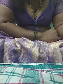 Tamil-kaviya98 online show from June 2026 05:37:01 PM