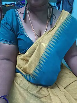 Tamil-kaviya98 online show from August 2026 07:11:02 AM