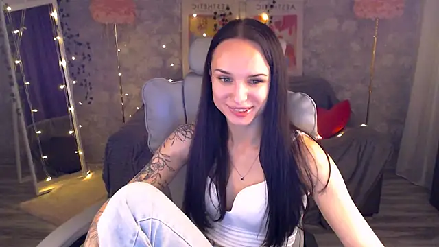 Snapshot of NicoleMerz chatting on July 2026 04:13:01 PM NicoleMerz online show from July 2026 04:13:01 PM