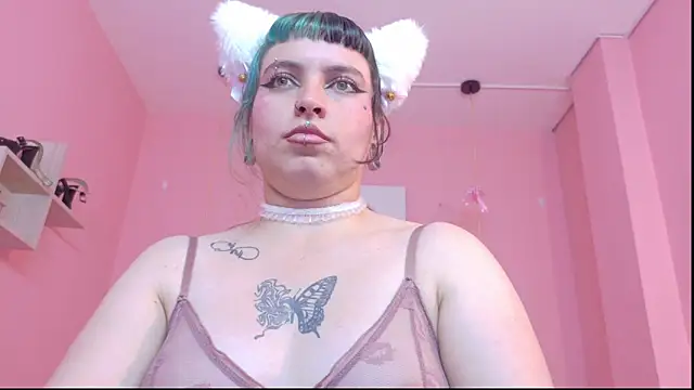 Snapshot of _sofia_smth_xx chatting on June 2026 07:02:02 PM sofia smth xx online show from June 2026 07:02:02 PM