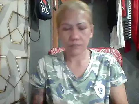 Snapshot of pinayheartaker chatting on June 2026 01:21:01 AM pinayheartaker online show from June 2026 01:21:01 AM