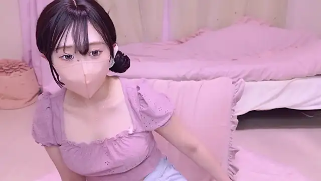 Snapshot of YURInya_ chatting on June 2026 12:18:02 PM YURInya online show from June 2026 12:18:02 PM