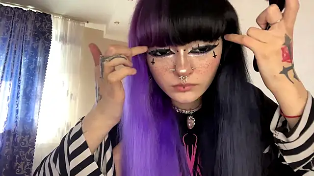 HolyCute online show from June 2026 03:14:02 PM
