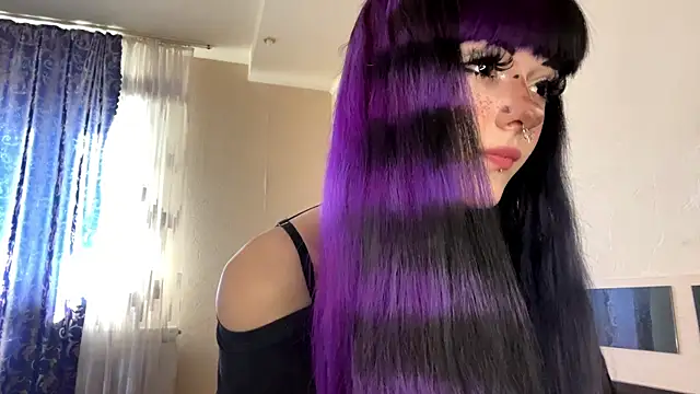 HolyCute online show from June 2026 02:19:01 PM