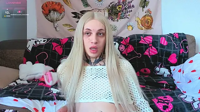 Snapshot of Chloecherry chatting on June 2026 10:40:01 AM Chloecherry online show from June 2026 10:40:01 AM