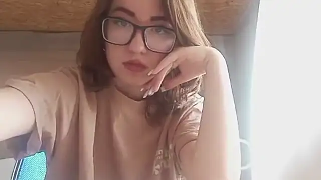 OliviaMoment online show from June 2026 09:11:02 AM