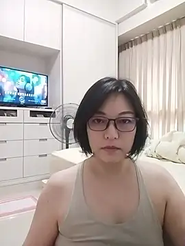 Snapshot of becca201 chatting on July 2026 01:36:01 AM becca201 online show from July 2026 01:36:01 AM