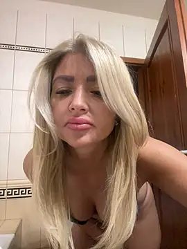 szexicicamica online show from June 2026 08:20:02 AM