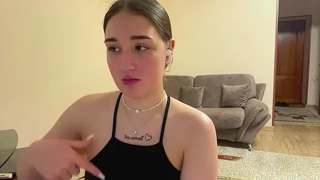 AnnaMaccoil online show from May 2026 03:41:02 PM