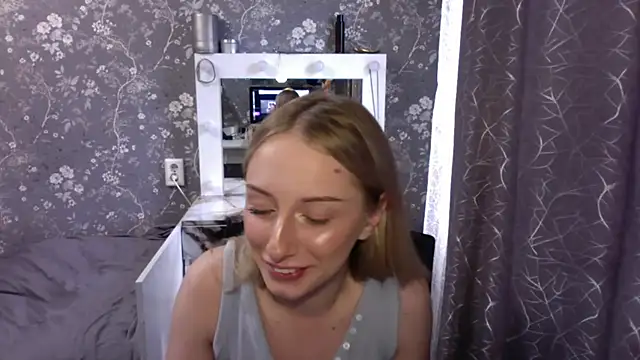 JennaLomeri online show from June 2026 12:04:02 PM