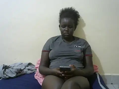 Snapshot of beauty_girl2 chatting on June 2026 05:23:01 AM beauty girl2 online show from June 2026 05:23:01 AM