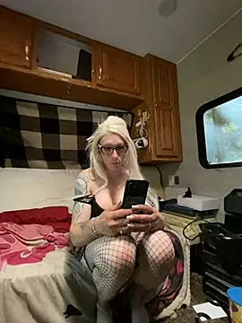 Snapshot of SexyHaileyxoxo chatting on July 2026 04:43:02 PM SexyHaileyxoxo online show from July 2026 04:43:02 PM