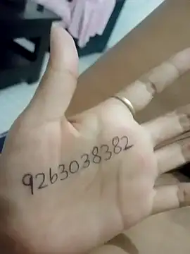 SEXY POOJA234 online show from June 2026 06:38:02 AM