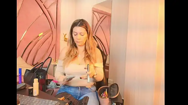 pamelaQenn2 online show from July 2026 06:01:02 PM