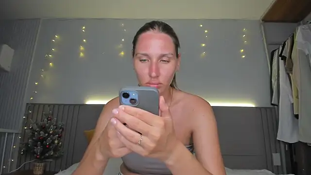 SofiClimbing online show from January 2026 11:47:02 AM