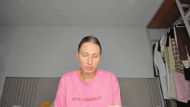 SofiClimbing online show from March 2026 03:47:01 AM