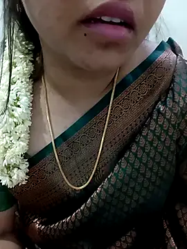 Snapshot of Anushka_tamil_kannada chatting on June 2026 12:42:02 PM Anushka tamil kannada online show from June 2026 12:42:02 PM