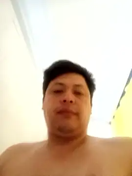Snapshot of Ezequiel34 chatting on June 2026 05:34:01 AM Ezequiel34 online show from June 2026 05:34:01 AM