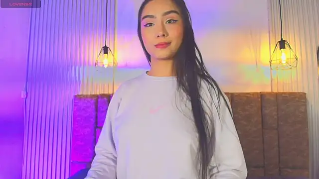 Snapshot of KENNIA_SWEETIEE chatting on June 2026 11:54:01 AM KENNIA SWEETIEE online show from June 2026 11:54:01 AM