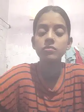 Snapshot of Saloni-Tyagi chatting on August 2026 05:12:02 PM Saloni-Tyagi online show from August 2026 05:12:02 PM