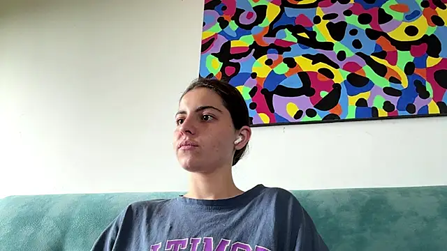 Snapshot of MarisaKomar chatting on June 2026 07:54:01 AM MarisaKomar online show from June 2026 07:54:01 AM