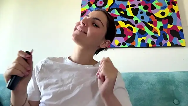 Snapshot of MarisaKomar chatting on June 2026 07:22:02 AM MarisaKomar online show from June 2026 07:22:02 AM