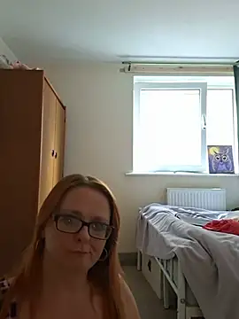 Snapshot of Naughtybutnicedaisy chatting on June 2026 01:23:02 PM Naughtybutnicedaisy online show from June 2026 01:23:02 PM