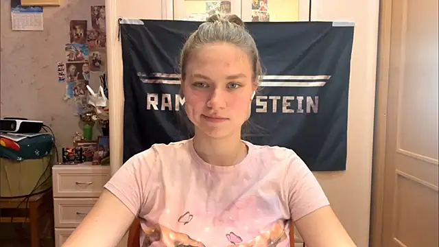Snapshot of Codi_Rostersy chatting on July 2026 11:40:02 PM Codi Rostersy online show from July 2026 11:40:02 PM