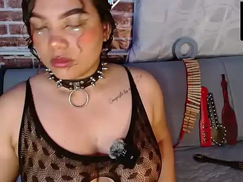 emma bdsm  online show from June 2026 07:45:01 PM