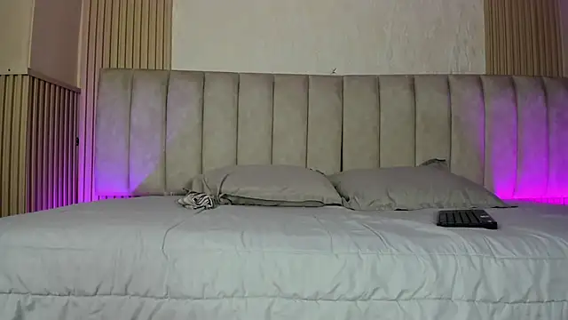 julimonroe  online show from July 2026 02:07:01 AM