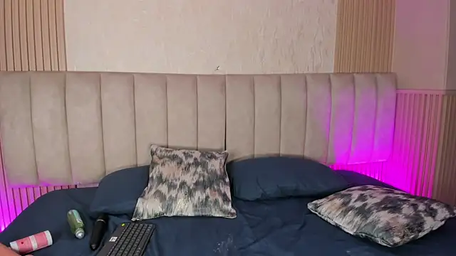 julimonroe  online show from July 2026 07:23:02 AM