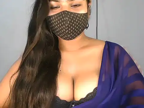 Snapshot of Curvy_Deepa chatting on June 2026 06:01:01 PM Curvy Deepa online show from June 2026 06:01:01 PM