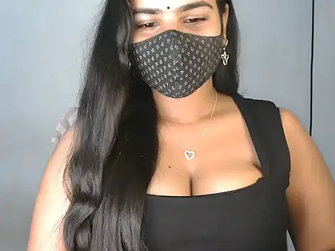 Snapshot of Curvy_Deepa chatting on June 2026 06:19:02 PM Curvy Deepa online show from June 2026 06:19:02 PM