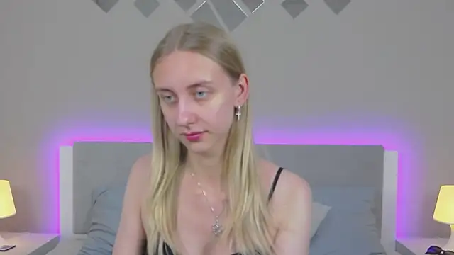 LirienVexx online show from July 2026 10:00:02 AM
