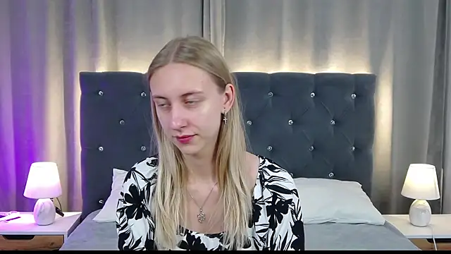 LirienVexx online show from July 2026 04:10:01 AM