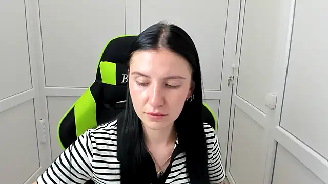 PatteMeoww online show from July 2026 12:22:02 PM