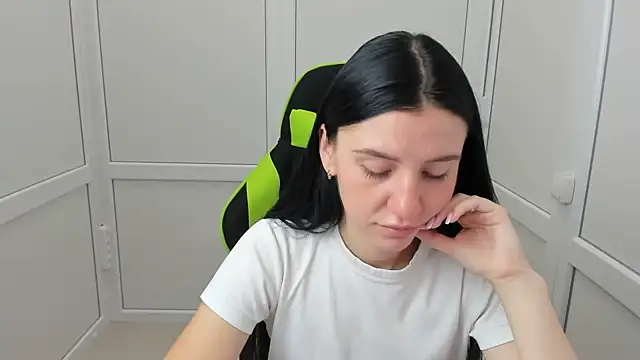 PatteMeoww online show from July 2026 06:16:02 AM