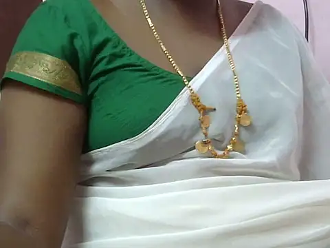 Snapshot of tamil-priyaaa chatting on July 2026 06:10:02 PM tamil-priyaaa online show from July 2026 06:10:02 PM