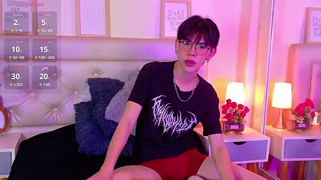 Kim Adrien online show from June 2026 03:34:01 AM