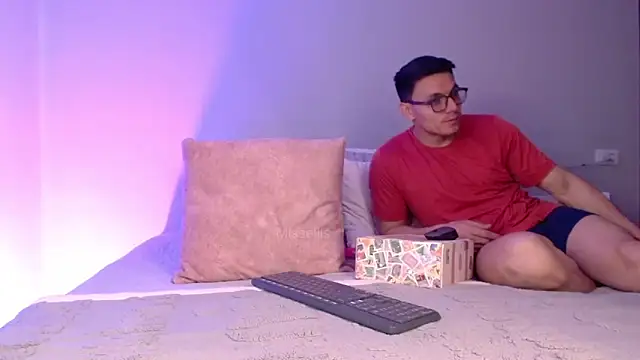 Missellis  online show from June 2026 12:09:02 PM