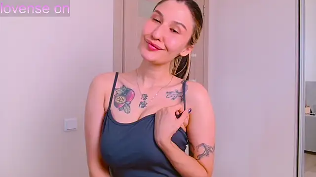 xocami online show from June 2026 12:22:02 AM