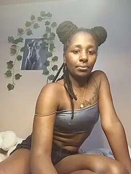 bresexy21 online show from June 2026 06:03:02 PM