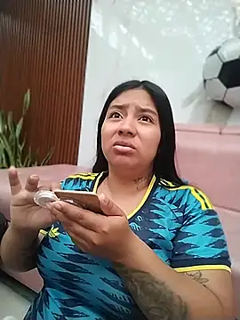 Snapshot of Amber_Herrera chatting on June 2026 12:27:02 PM Amber Herrera online show from June 2026 12:27:02 PM