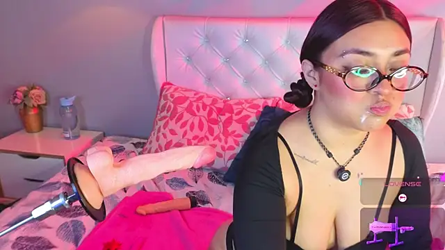 ginger honey  online show from July 2026 01:06:02 PM