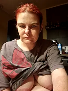 Snapshot of GoldenWifee chatting on July 2026 04:05:02 AM GoldenWifee online show from July 2026 04:05:02 AM