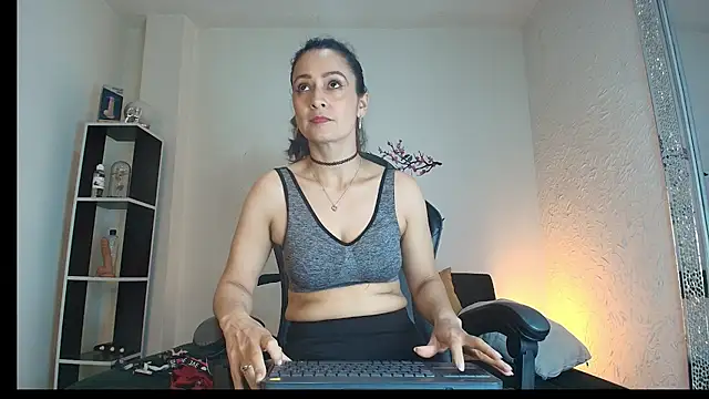 Snapshot of _Anais_Lanz chatting on July 2026 06:47:02 AM Anais Lanz online show from July 2026 06:47:02 AM