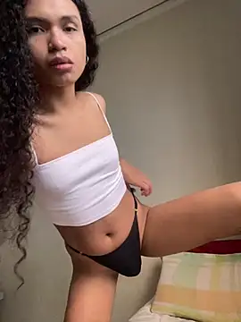 Snapshot of AnaAngel_ chatting on July 2026 01:16:01 PM AnaAngel online show from July 2026 01:16:01 PM