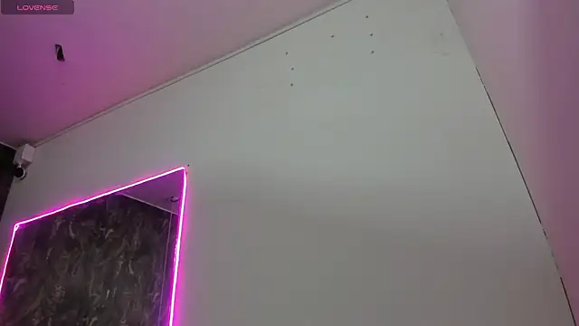 Snapshot of DANIKA_B chatting on June 2026 01:48:02 PM DANIKA B online show from June 2026 01:48:02 PM