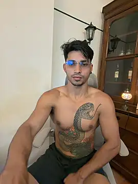 Snapshot of David_Tresh5 chatting on June 2026 08:22:02 PM David Tresh5 online show from June 2026 08:22:02 PM